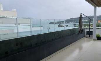 Imagem 7: Cobertura para venda tem 800 metros quadrados com 5 quartos.