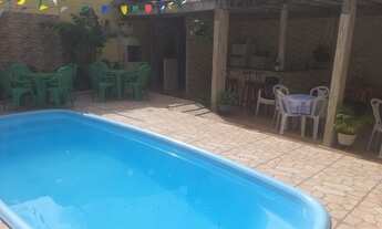 Imagem 5: Alugar- se uma área com piscina