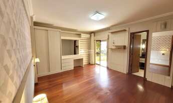 Imagem 4: Apto Alto Padrão 04 dormitórios Suíte Lareira Calefação Chur Garagem para 02 carros no Con