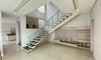 Imagem 4: ALUGO UMA MAGNIFICA CASA COM DOIS PAVIMENTOS E FINO ACABAMENTO EM CONDOMIINIO FECHADO, APR