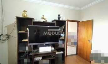 Imagem 7: CASA RESIDENCIAL à venda, 4 quartos, 1 suíte, 3 vagas, Santa Mônica - Uberlândia/MG