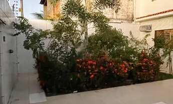 Imagem 2: Casa no Antares Casa com 5 dormitórios