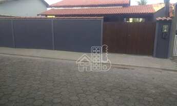 Imagem 2: Casa com 3 dormitórios para alugar, 150 m² por R$ 3.012,08/mês - Centro - Maricá/RJ