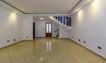 Imagem 2: Sobrado 162m², 3 dormitórios com suítes, churrasqueira, 4 vagas a 8 minutos da estação li