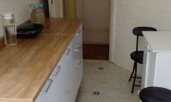 Imagem 4: Alugo quarto para Moça em Copacabana a uma quadra da praia