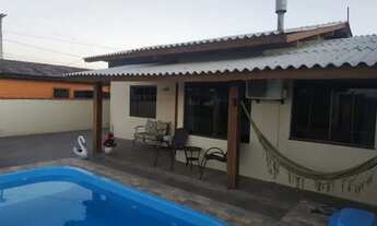 Imagem: Ótima casa com piscina na Zona Nova em