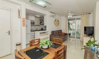 Imagem 3: Apartamento para venda possui 75 metros quadrados com 3 quartos em Vila Ipiranga - Porto A