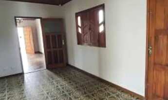 Imagem 4: Casa a venda na parte baixa de Maceió