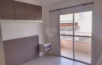 Imagem 4: Lindo Apartamento para venda possui 52 m² com 2 quartos, 1 banheiro e 1 vaga