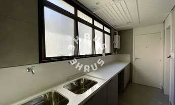 Imagem 6: Apartamento reformado no Itaim Bibi com 200m², 03 amplas suítes, living 03 ambientes + 03