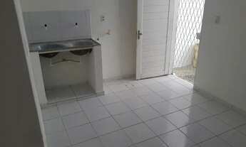 Imagem 7: Casa para aluguel possui 80 metros quadrados com 2 quartos em Alecrim - Natal - RN