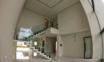 Imagem 2: Casa de condomínio com 4 suítes sendo 3 com closet - Passaredo, Manaus