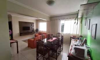 Imagem: THEACHER HOUSE MOBILIADO EM FRENTE AO BOSQUE