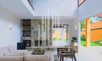 Imagem 3: Imponente residência de alto padrão em Alphaville Residencial Um, Barueri-SP, com 5 quarto