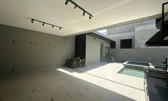 Imagem 4: Imóvel para aluguel tem 305 metros quadrados com 5 quartos