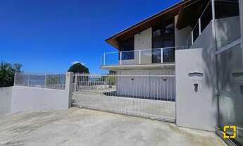 Imagem 2: Casa com 4 quartos à venda no Saco dos Limões, total vista para o mar