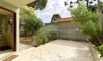 Imagem 3: Sobrado com amplo terreno no bairro Xaxim, próximo a escola Senhora de Fátima e Unidade de