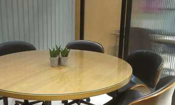 Imagem 2: Linda loja comercial PORTEIRA FECHADA