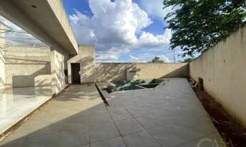 Imagem 6: Vende-se Direitos de Casa com Piscina em Maringá