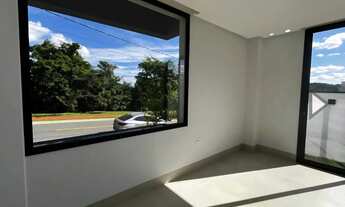 Imagem 6: Casa de condomínio para aluguel possui 265 metros quadrados com 4 quartos