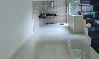 Imagem 4: Sobrado Casa de Rua com 5 Quarto(s) e 1 banheiro(s) à Venda, 235.00 por R$ 680000.00 no se