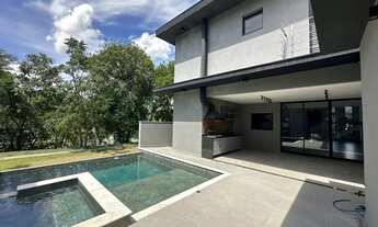 Imagem 2: Imóvel para aluguel tem 305 metros quadrados com 5 quartos