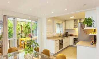 Imagem 7: LINDO SOBRADO A VENDA COM 3 QUARTOS E 2 VAGAS NO SEMINÁRIO!