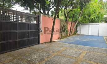 Imagem 2: Residência de Alto Padrão no Caxinguí com Área de Lazer e Vista Verde