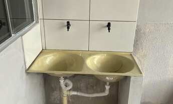 Imagem 4: ALUGO KITNET Casa com 1 dormitório