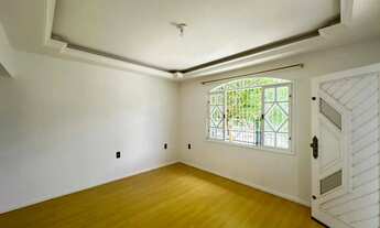 Imagem 6: Casa com 120m privativos ampla com 3 quartos, uma suíte e pátio no bairro Campeche em Flor