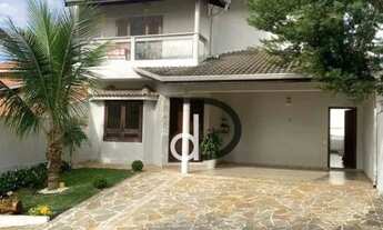 Imagem: Casa com 5quartos sendo 2 suites, 220 m²