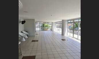 Imagem 2: Apartamento para venda possui 60 metros quadrados com 2 quartos em Messejana - Fortaleza