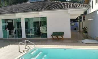 Imagem 1: Casa linear de condomínio com terreno 600 M2 com 3 quartos , 03 suites