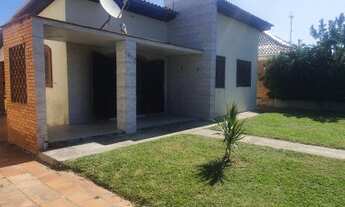 Imagem 3: Casa com Três dormitórios em Avenida de Imbé - RS