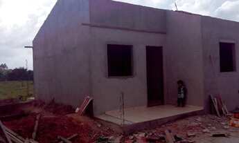 Imagem 2: Vendo um terreno de 2000 metros quadrados com 8 casas