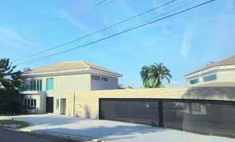 Imagem 4: Incrível casa de alto padrão em Alphaville. 1150m², 5 suítes, 7 banheiros e 9 vagas!