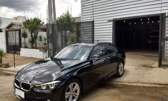 Imagem 2: Vendo pavilhão com casa nos fundos