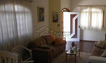 Imagem 4: Casa térrea com 4 dormitórios, piscina e 4 vagas