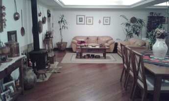 Imagem: Porto Alegre - Casa Padrão - Jardim Isabel