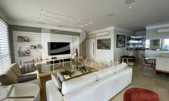 Imagem 4: Luxuoso Apartamento à Venda, com 297 m² de área útil privativa, 04 suites e 06 vagas, no