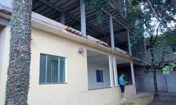 Imagem 2: Casa Estilo Chácara com 2 Quartos 3 Pavimentos Jardim em Balneário Carapebus