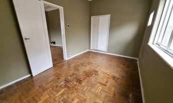 Imagem 4: Apartamento para venda com 2 quartos, sala, cozinha, banheiro e área se serviço