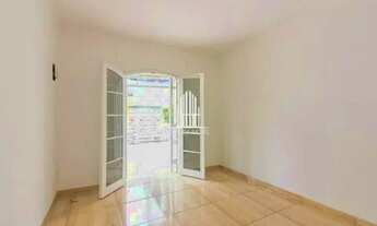 Imagem 6: Casa à venda com 160m², 4 quartos e 2 vagas