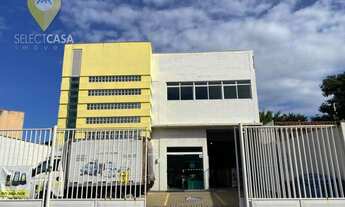 Imagem 2: Prédio comercial em Jacaraípe com elevador