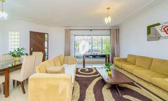 Imagem 7: Casa com 4 amplos quartos, suíte e closet no Portão, terreno amplo e ensolarado