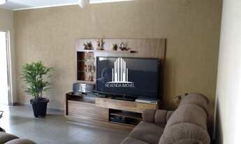 Imagem 2: Sobrado à venda com 220m², com 3 dormitórios e 2 vagas para carros