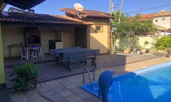 Imagem 2: Excelente casa com piscina em Jaconé