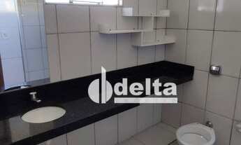 Imagem 5: Casa com 3 dormitórios à venda, 230 m² por R$ 570.000,00 - Alto Umuarama - Uberlândia/MG