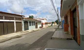 Imagem 4: Aluga-se bela casa com projetados/porcelanato/3 quartos