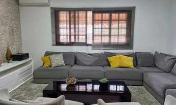 Imagem: Sobrado com 4 dormitórios/3 vagas de garagem